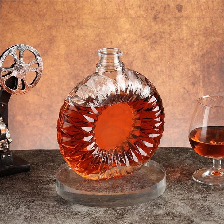 700ml Clear Glass Whiskey Bottles